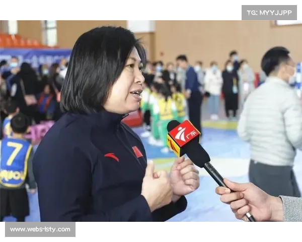 李娜跨界手球慈善赛表现惊艳 单场独得35分成焦点人物 李娜跨界手球慈善赛表现惊艳 单场独得35分成焦点人物