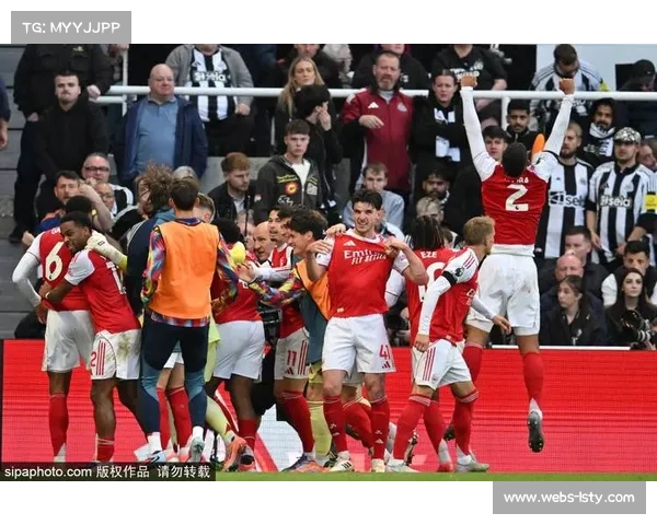 穆里尼奥执教本菲卡遭纽卡斯尔痛击 三连败让球队欧冠前景堪忧